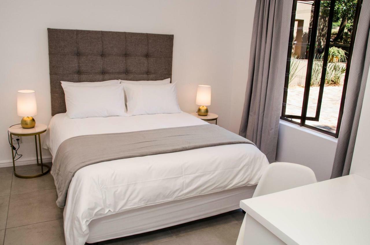 Lavinia Lifestyle Villa Stellenbosch Exterior photo